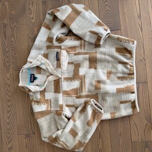 Patagonia Women's Crewneck Jacket in Cream and Tan